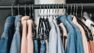 Retail-Vertical-Image