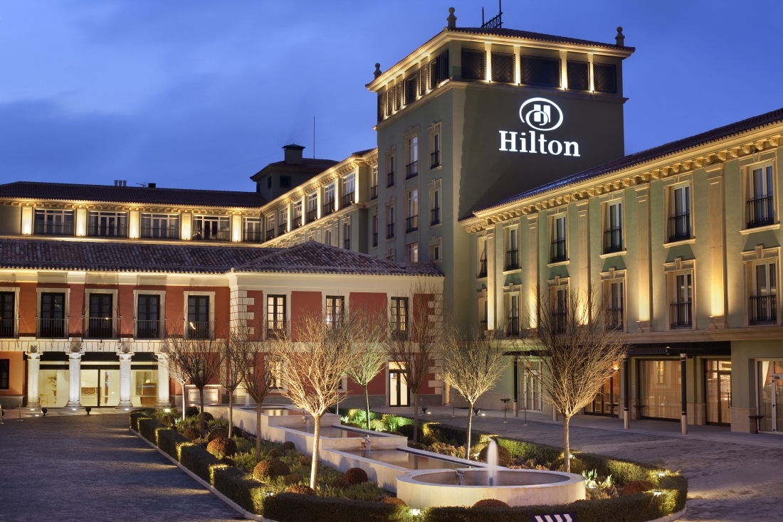 hilton bldg - Cloud Video Surveillance for Hotels