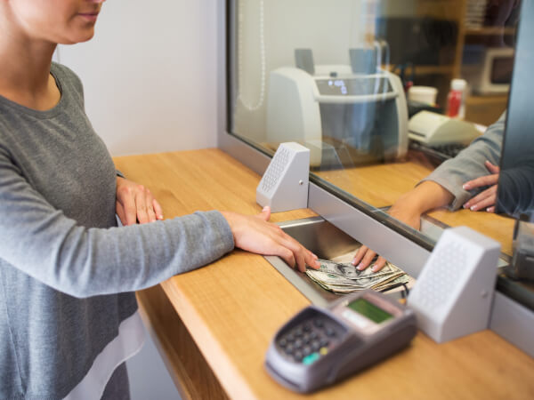 banking blog min - Eagle Eye Networks - Smart Video Surveillance for Banks and Credit Unions
