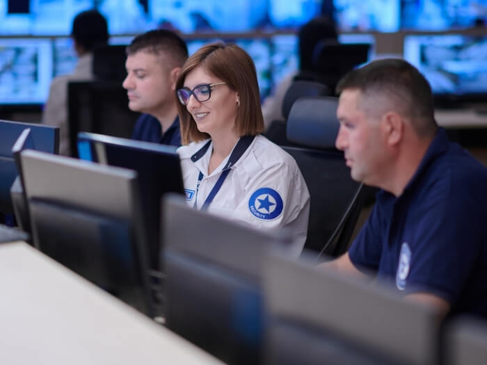 Eagle Eye Cloud VMS and Axis cameras: now even more directly connected Axis blog monitoring - Eagle Eye Cloud VMS and Axis cameras: now even more directly connected