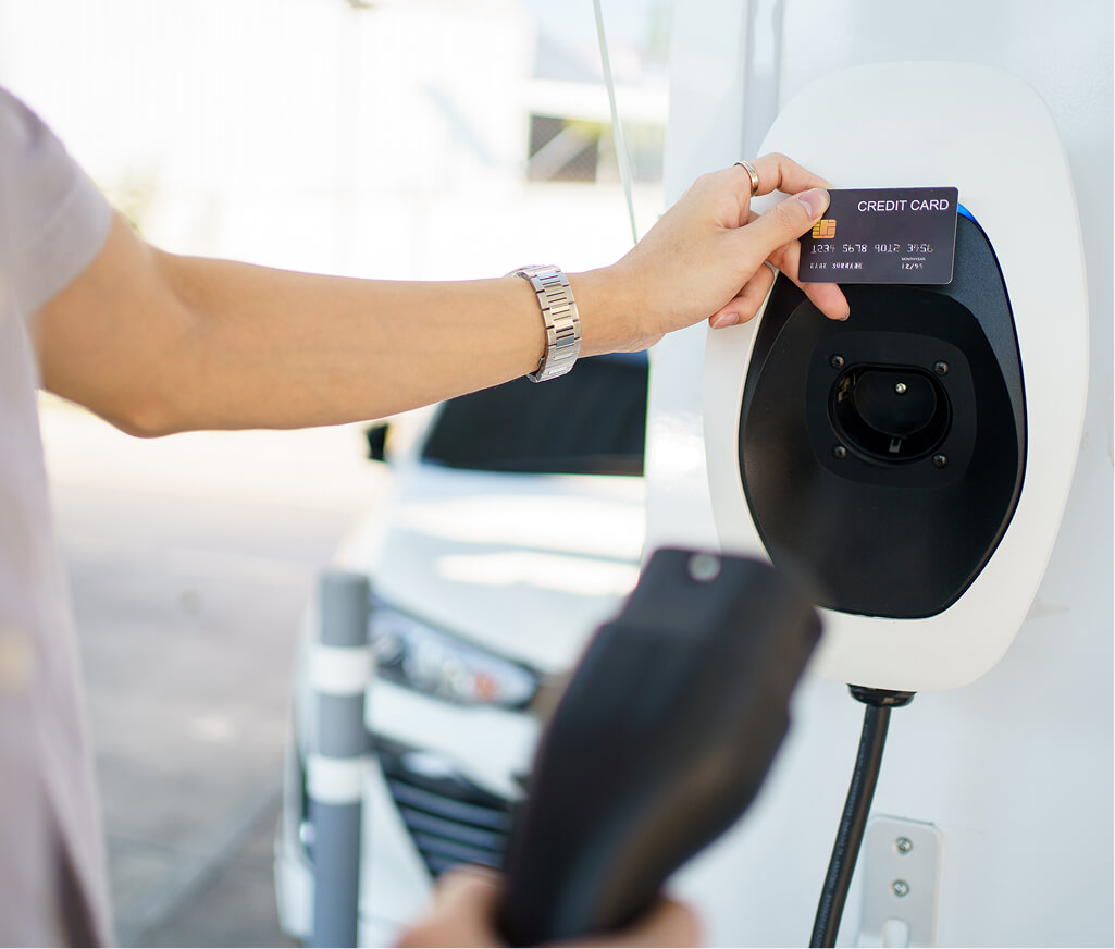 ev tabs alerts insights - Eagle Eye Networks - Smart Video Surveillance for EV Charging Stations